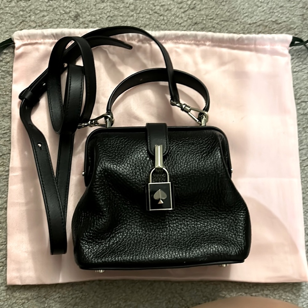 Brand New Kate Spade small cross body bag with lock closure